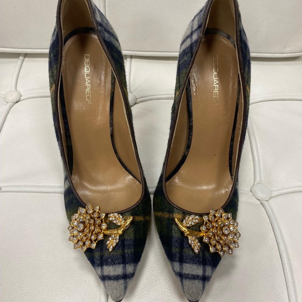 DSQUARED2 Black and Blue Stiletto Heels with Glamorous Accents